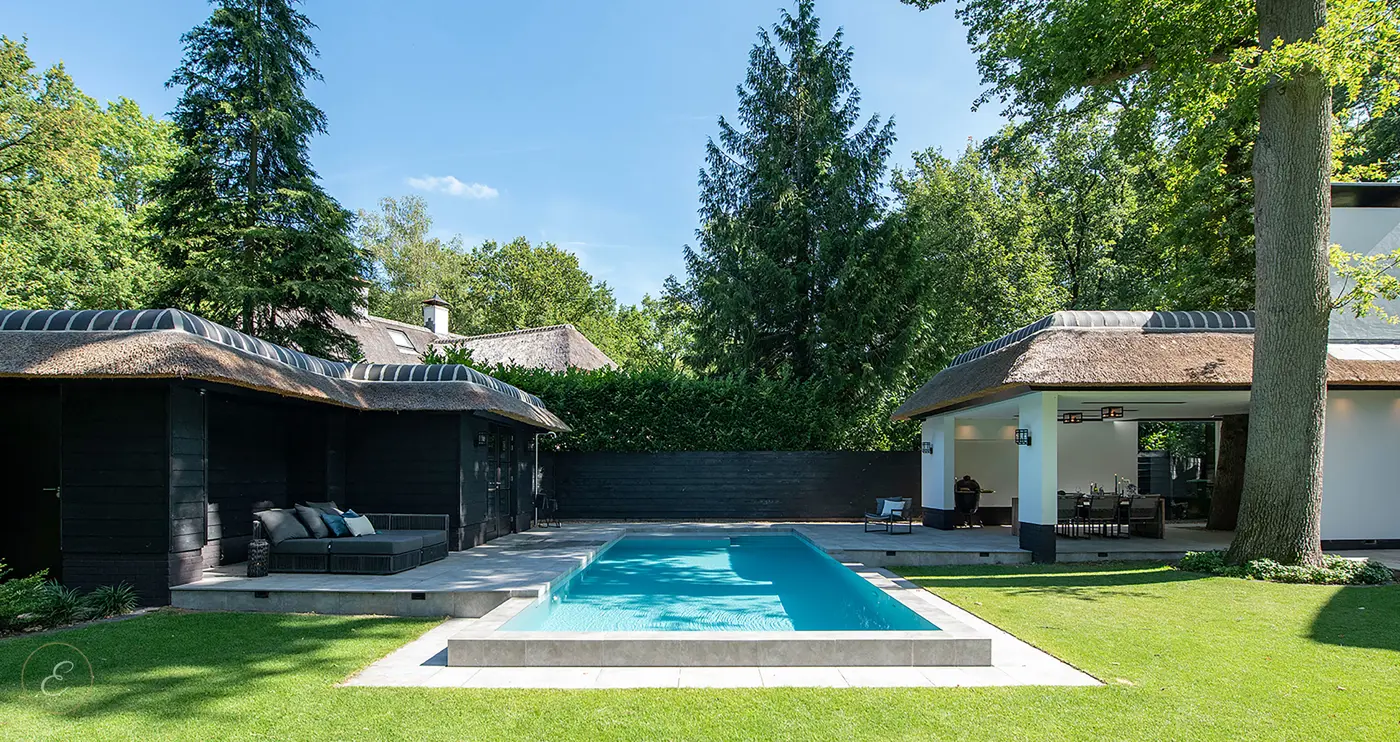 Infinity Pool Elzen